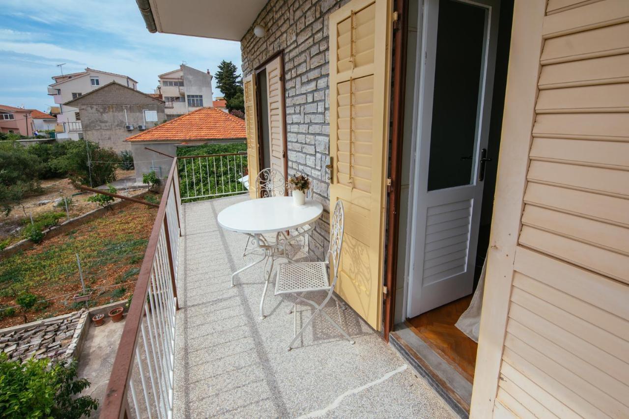 Apartment Michelin Primosten Luaran gambar