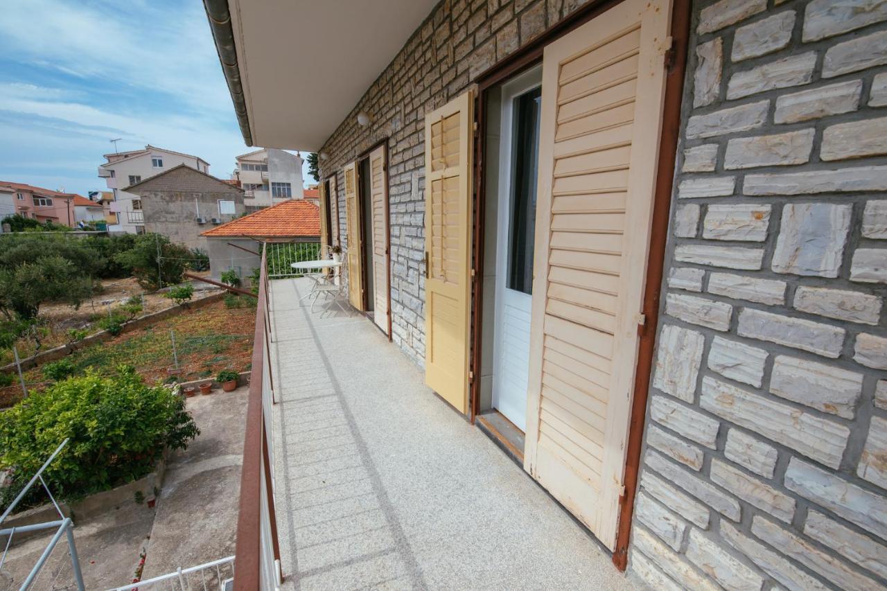 Apartment Michelin Primosten Luaran gambar